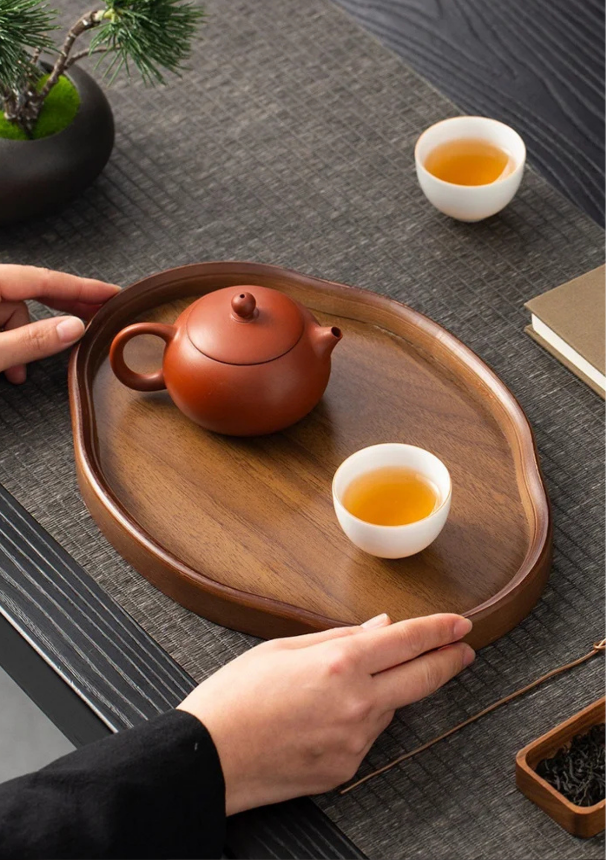 Bandeja de Madeira Decorativa para Servir e Decorar